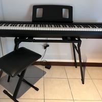 Pianoforte digitale Roland fp10+ accessori
