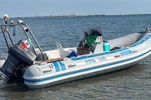 Gommone stil nautica 560 con carrello revisionato