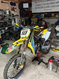 Suzuki rmz 250