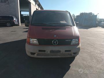 Mercedes vito 1999 2.0td 110D demolito per ricambi