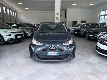 Toyota Aygo Connect 1.0 VVT-i 72 CV 5 porte x-fun 