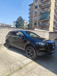 Audi q7- 7 posti 