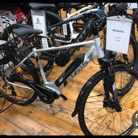 Bici elettrica pedalata assistita