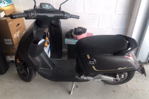 Super Soco CUX luxury edition