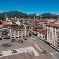 Trilocale a Cassano Magnago con balcone e terrazzo