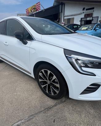 Renault Clio Full Hybrid E-Tech 145 CV 5 porte Evo