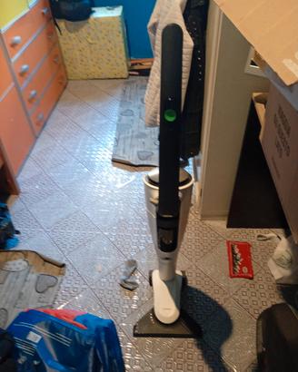  aspirapolvere  folletto completa  di tutto 