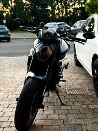 Ducati Monster 937+