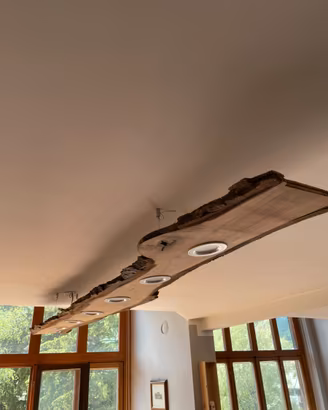 Lampadario artigianale in noce con 6 faretti Led