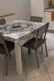 Tavolo da cucina quadrato espansibile