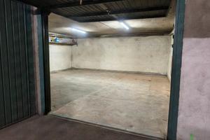 Box auto di 36 mq a Saint Vincent