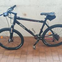 Mountainbike rockrider 8.1