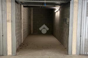 BOX A RIVA PRESSO CHIERI