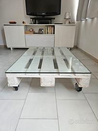 Tavolino in pallet bianco con vetro 