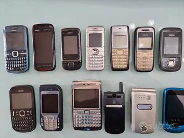 blocco 20 telefonini  vintage 