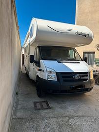 Camper Ford Challenger 