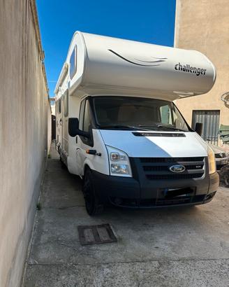 Camper Ford Challenger 