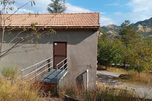 Magazzino bilocale su due livelli più terreno