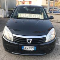 Dacia Sandero 1.4 8V GPL 75 CV 55 KW Lauréate
