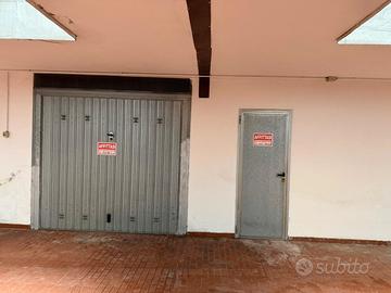 Garage con Cantina - 35 mq - Bologna