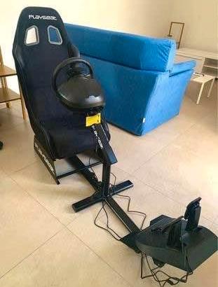 Playseat Alcantara e volante Thrustmaster tmx