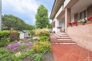 VPM18 VILLA CON GIARDINO E PISCINA PRIVATA