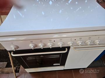 CUCINA  A GAS & Frigorifero ventilato