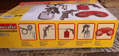 Attrezzi per il Fai-da-te. Kit pneumatico.