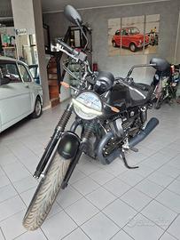 Moto guzzi v7 stone 2025