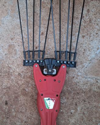 Abbacchiatore per decespugliatore 