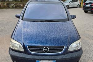Opel Zafira 2.0 16V DTI 7 POSTI