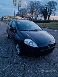 Fiat Grande Punto METANO neopatentati 