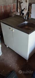 Lavandino con mobile