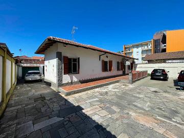 Villa di 202 m² con 4 locali e box auto doppio a V