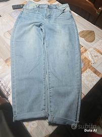 Jeans balloon chiari elasticizzati – Taglia 46