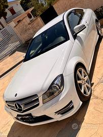 MERCEDES Classe C (W/S204) - 2016