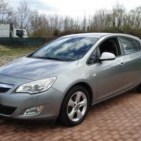 OPEL Astra 1.7 CDTI 110CV 5 porte Cosmo