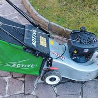 tagliaerba Active con trazione 