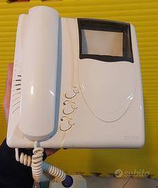 Elvox modello 6321 Videocitofono con staffa R631
