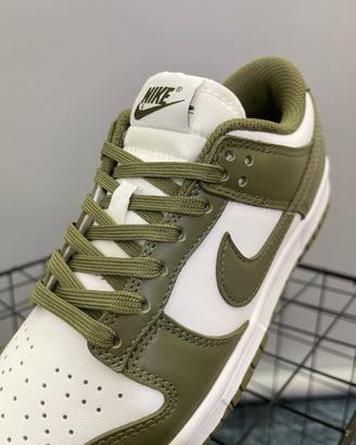 Nike Dunk "Medium Olive" 44