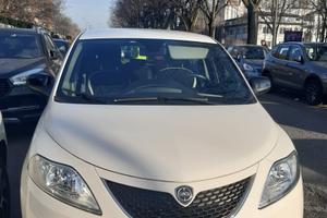 Lancia ypsilon 2019