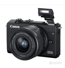 CANON EOS M200