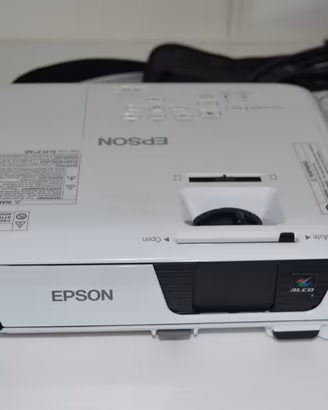 Proiettore Epson HDMI 3300 lumen LCD slim