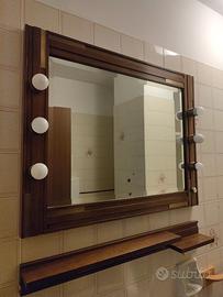 Specchio vintage con luci