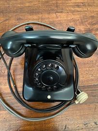 Collezionismo telefono nero in bachelite