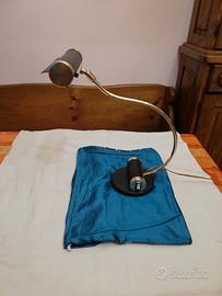 Lampada da scrivania in ottone da design