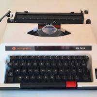 *Macchina da scrivere Olympiette De Luxe*