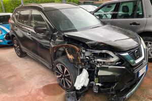 Nissan Xtrail 2018 4x4 incidentato