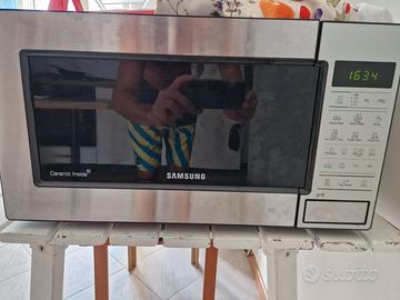 Forno a microonde Samsung GE83M