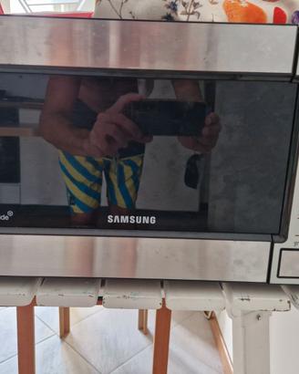 Forno a microonde Samsung GE83M